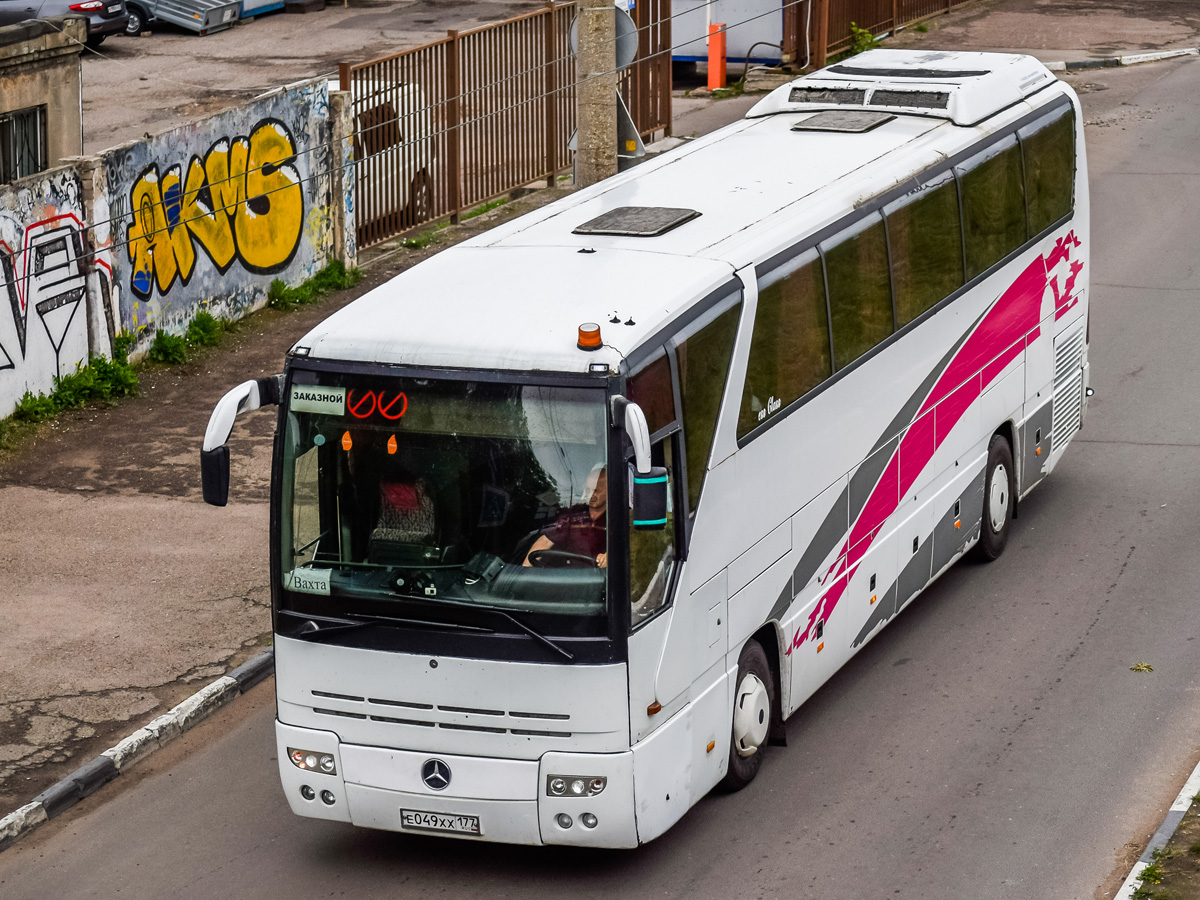 Moskva, Mercedes-Benz O403SHD č. Е 049 ХХ 177