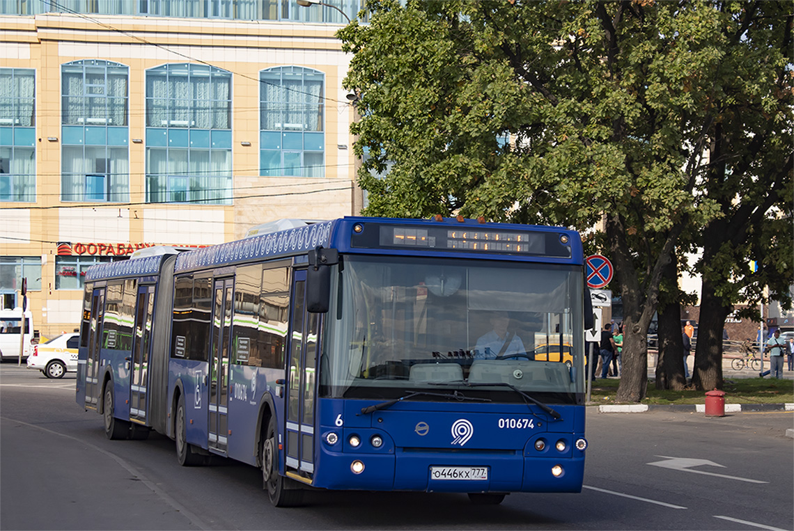 Москва, ЛиАЗ-6213.22 № 010674