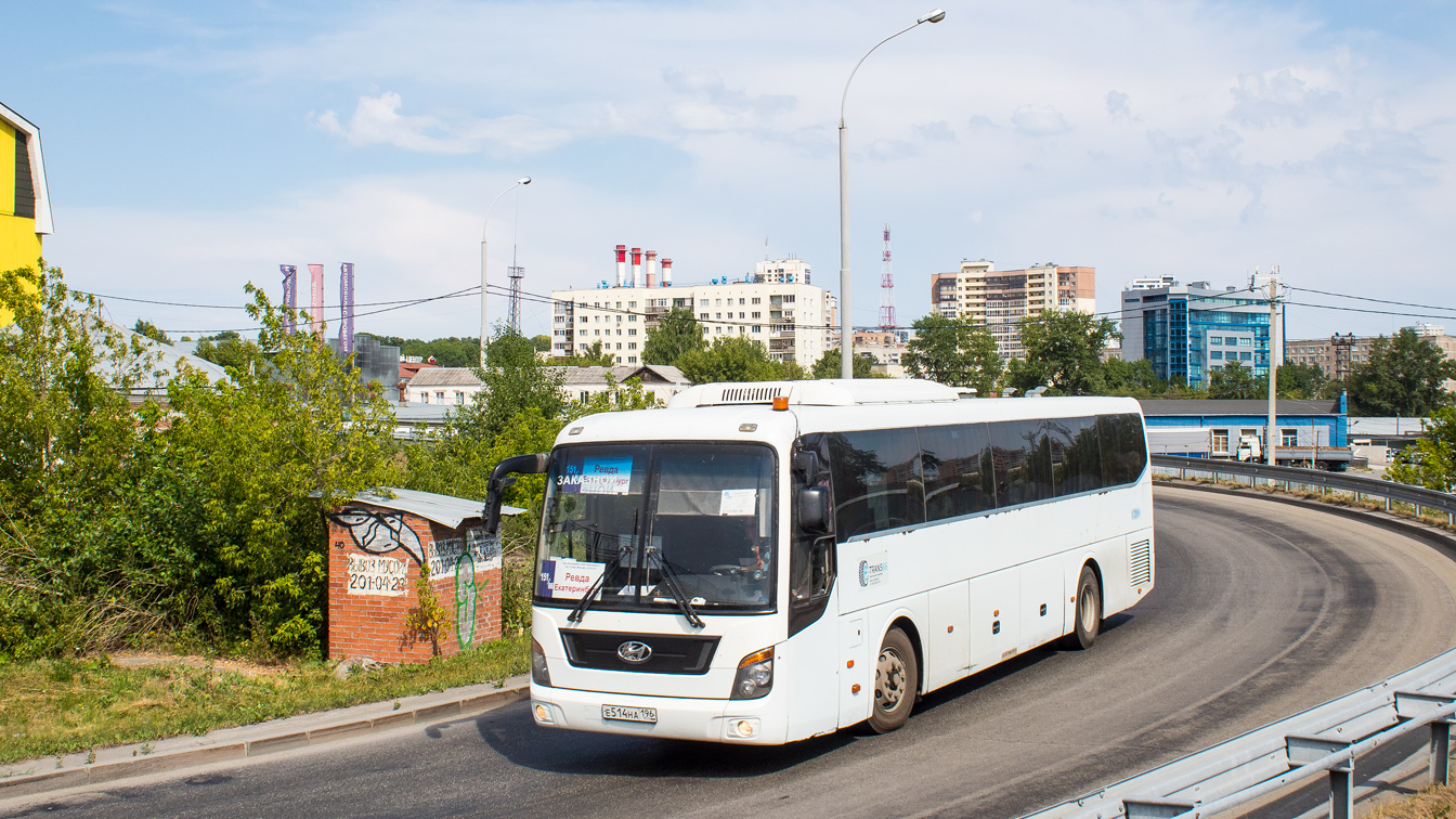 Sverdlovsk region, Hyundai Universe Space Luxury # Е 514 НА 196