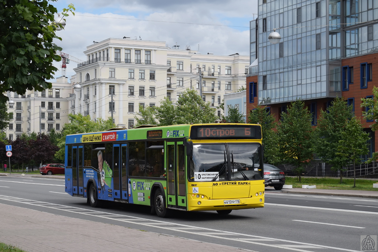 Sankt Petersburg, MAZ-103.485 Nr. В 612 РР 178