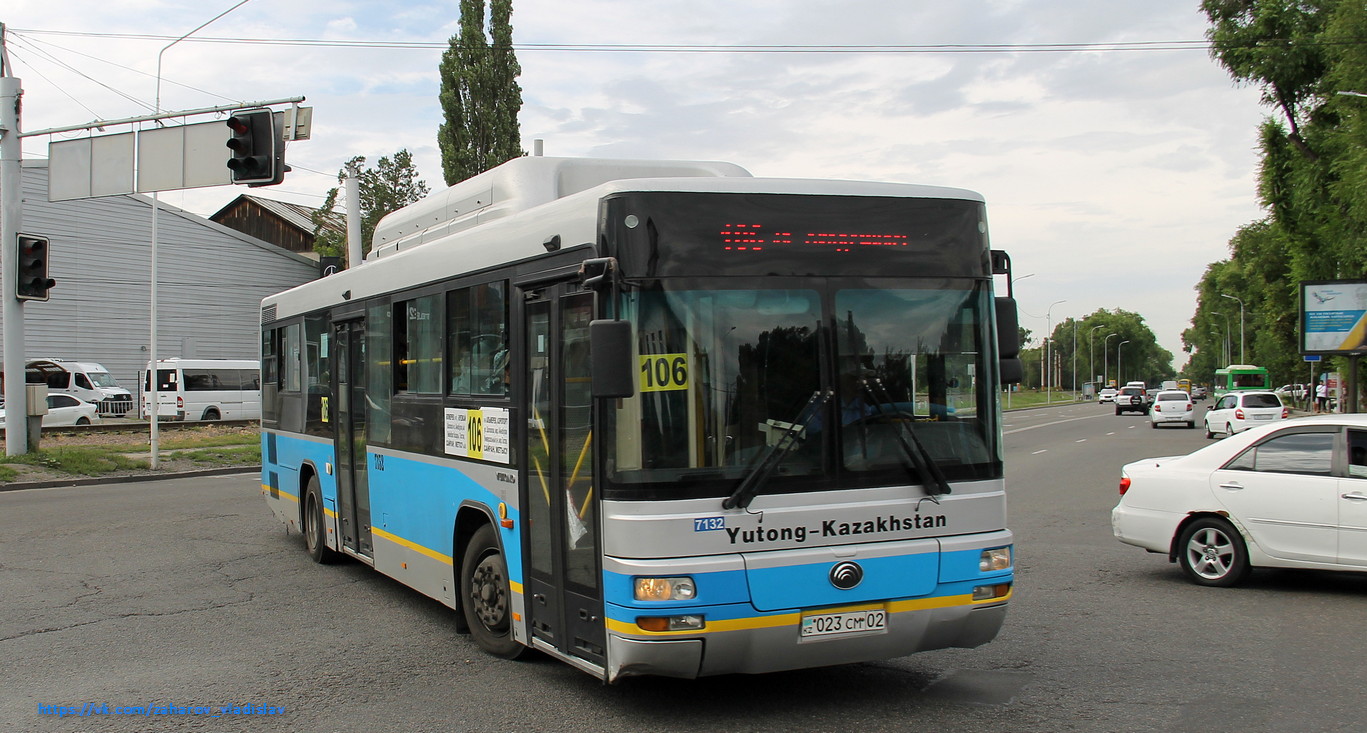 Алматы, Yutong ZK6118HGA № 7132