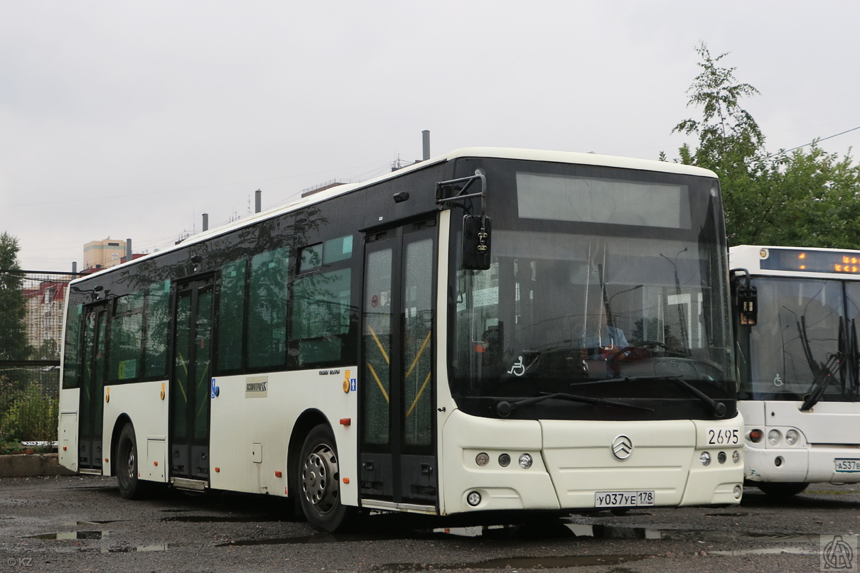 Санкт-Петербург, Golden Dragon XML6125CR № 2695