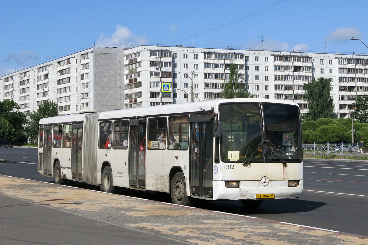 Псковская область, Mercedes-Benz O345G № 682