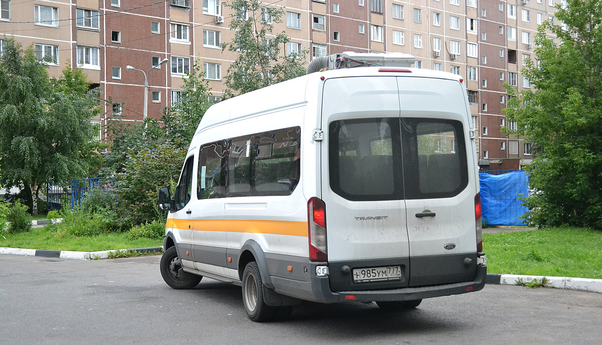 Μόσχα, Ford Transit FBD [RUS] (Z6F.ESG.) # Н 985 УМ 777