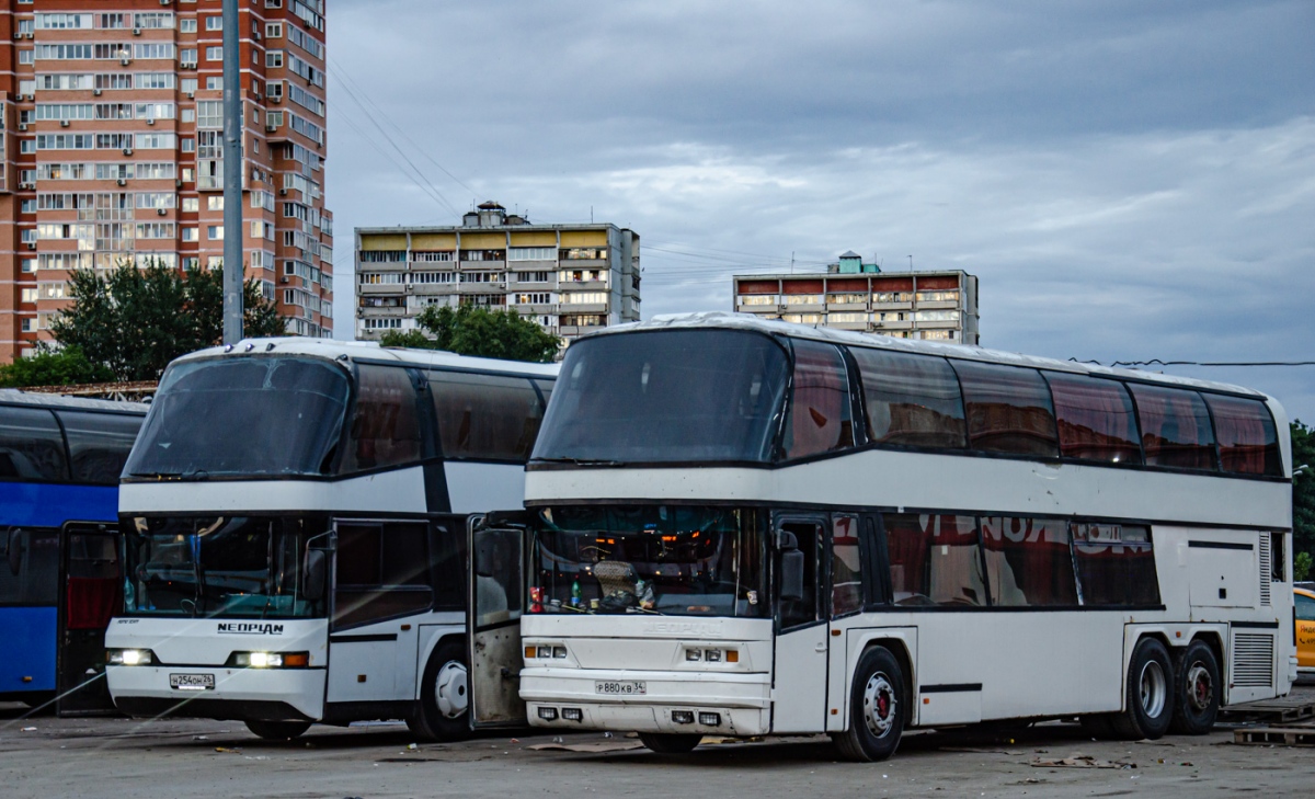 Дагестан, Neoplan N122/3 Skyliner № Н 254 ОН 26; Дагестан, Neoplan N122/3 Skyliner № Р 880 КВ 34