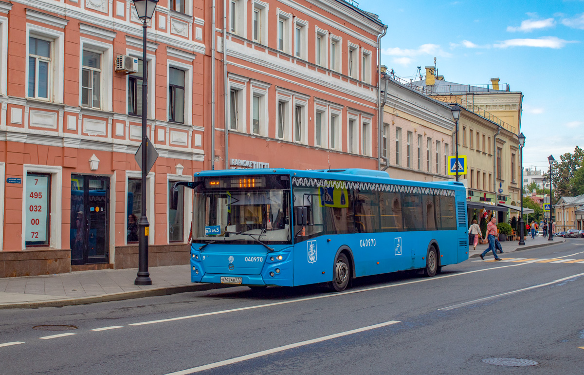 Moscow, LiAZ-5292.22 (2-2-2) # 040970