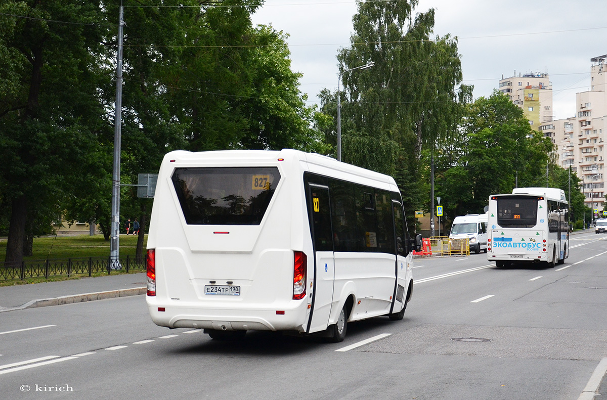 Санкт-Петербург, Нижегородец-VSN700 (IVECO) № Е 234 ТР 198