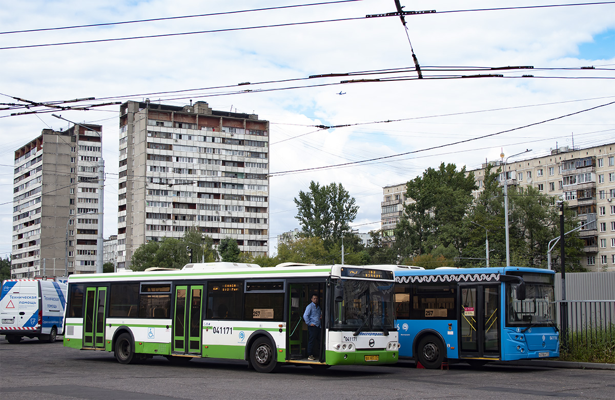 Москва, ЛиАЗ-5292.22 (2-2-2) № 041171