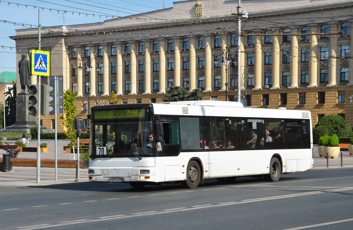 Penza region, MAN A21 NL263 # А 205 УК 159