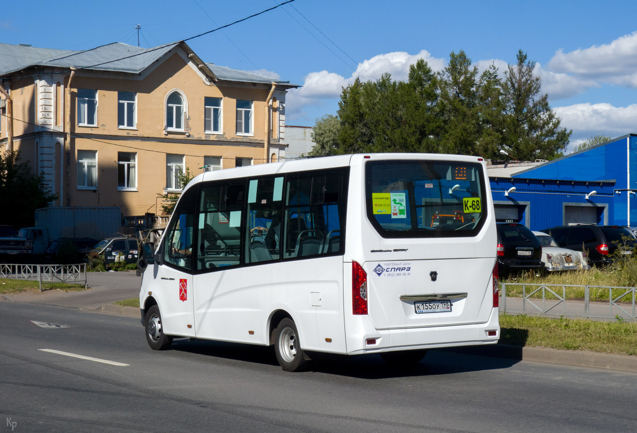 Petrohrad, GAZ-A68R52 City č. 42