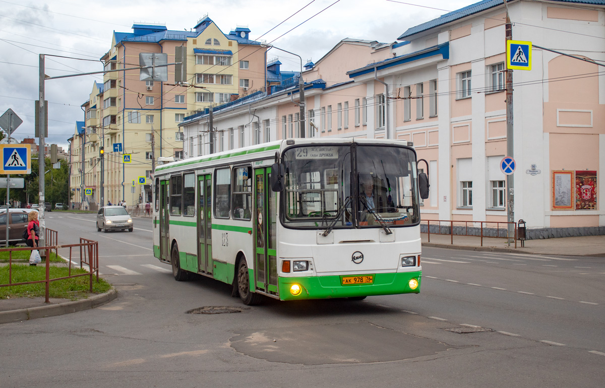 Ярославская область, ЛиАЗ-5256.45 № 123