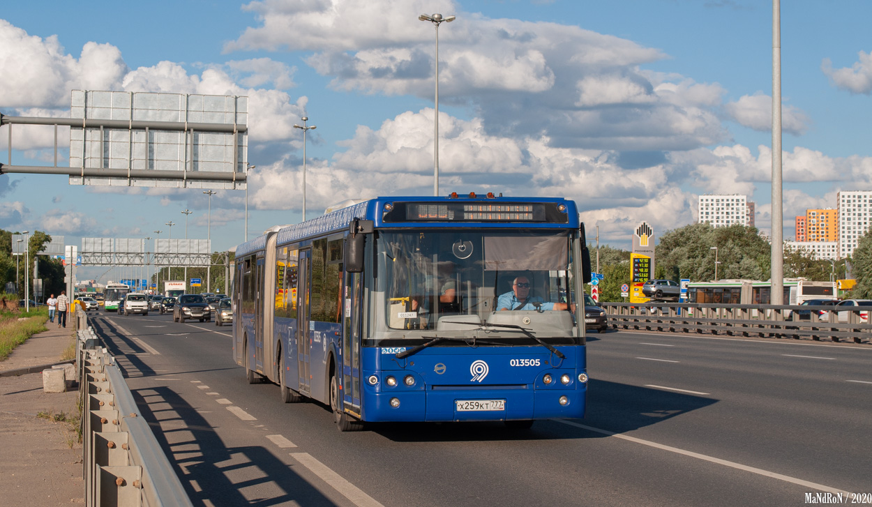 Москва, ЛиАЗ-6213.22 № 011247