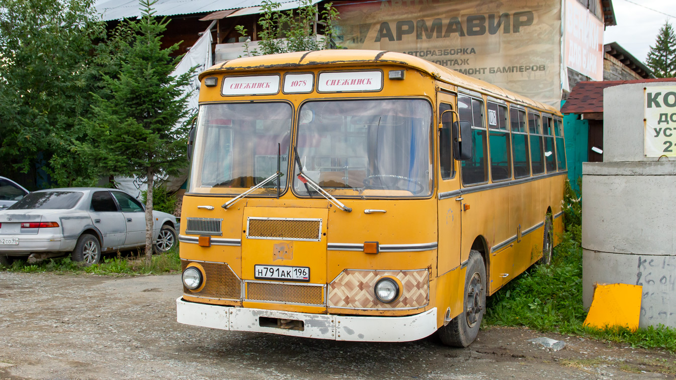 Свердловская область, ЛиАЗ-677М № Н 791 АК 196