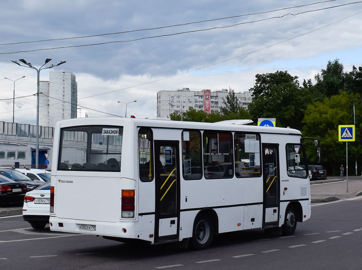 Москва, ПАЗ-320402-05 № А 082 ЕК 799