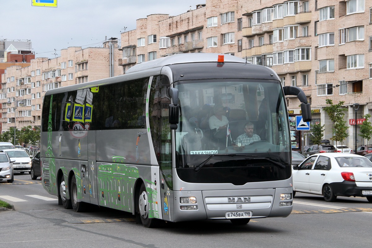 Sanktpēterburga, MAN R08 Lion's Coach L RHC444 L № Е 745 ВА 198