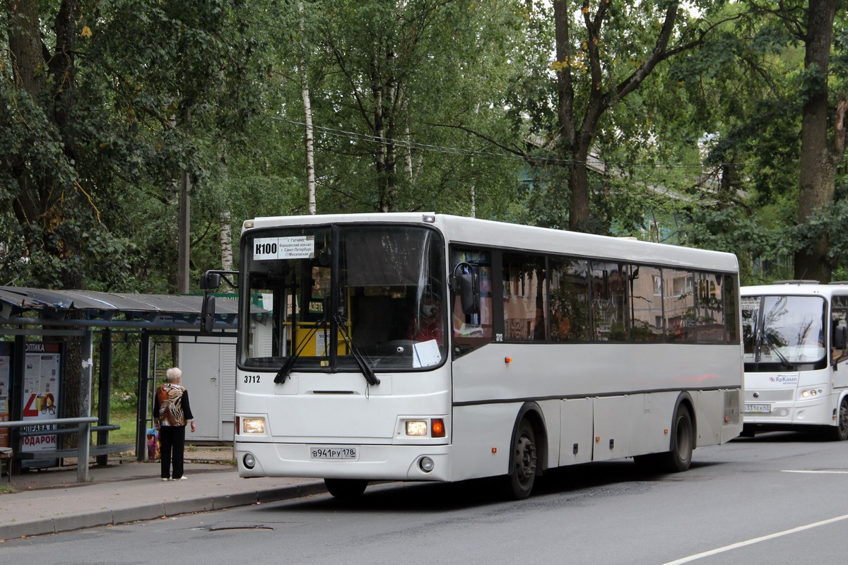 Obwód leningradzki, LiAZ-5256.61 Nr 3712