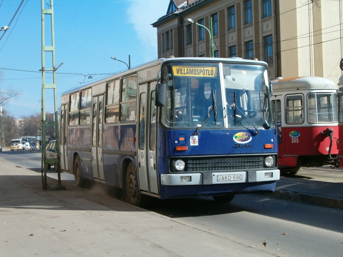 Венгрия, Ikarus 260.03 № 590