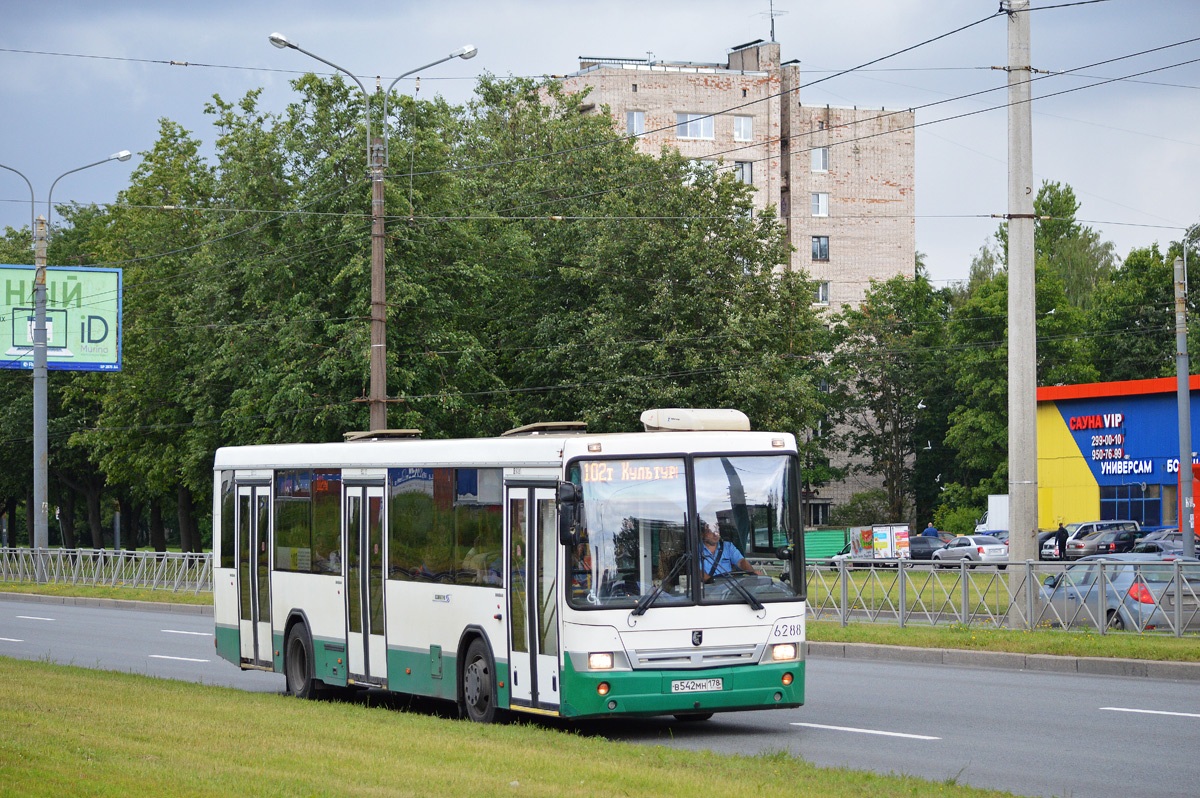 Sankt Petersburg, NefAZ-52994-40-42 Nr. 6288