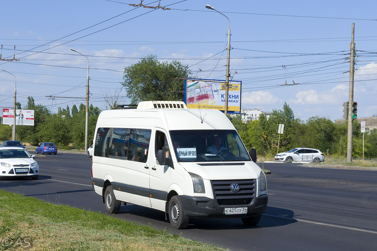 Волгоградская область, Volkswagen Crafter № С 425 ОУ 34