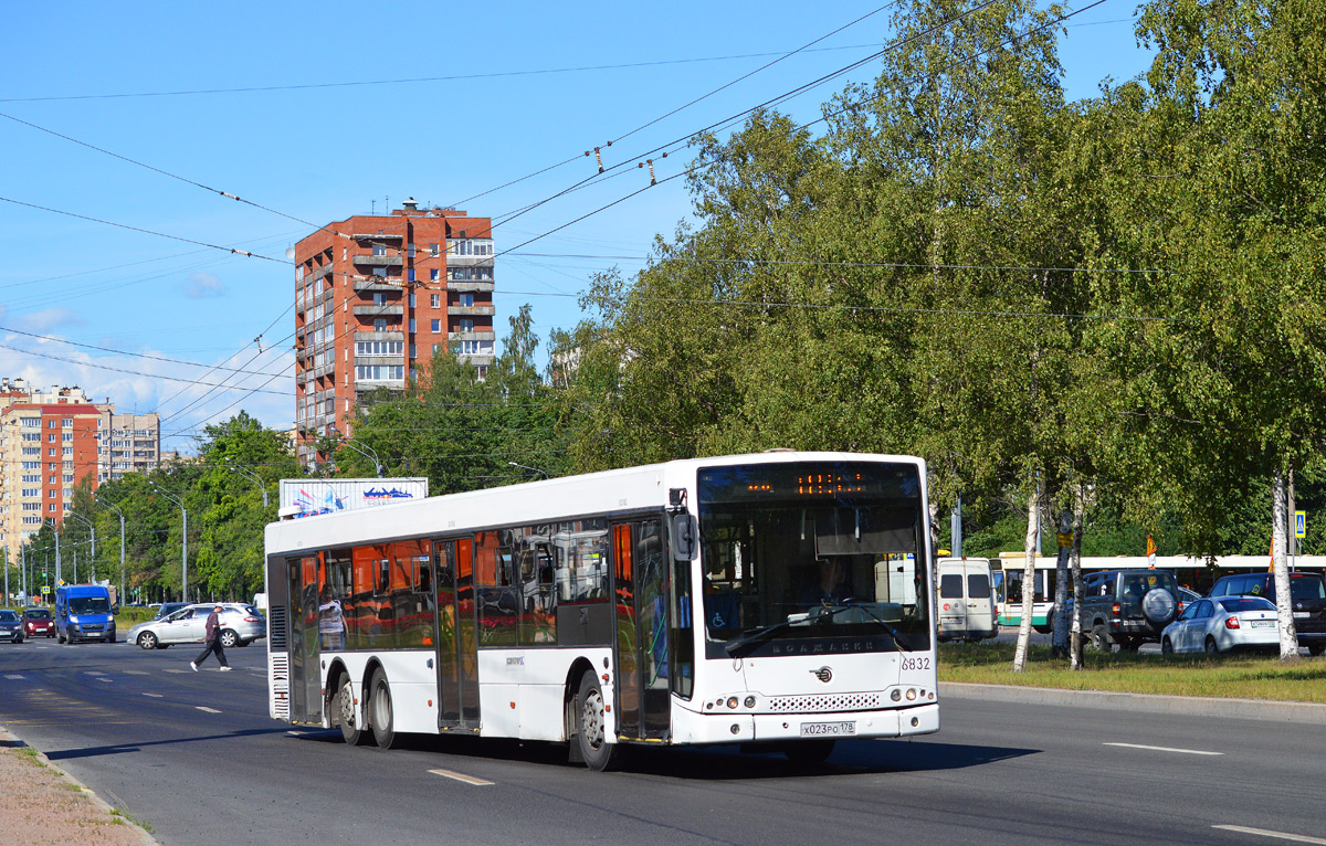 Санкт-Петербург, Волжанин-6270.06 