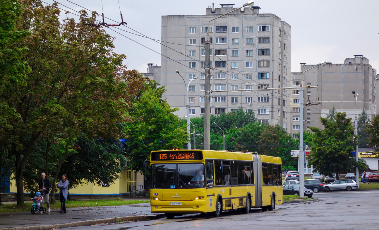 Minsk, MAZ-105.465 č. 042803