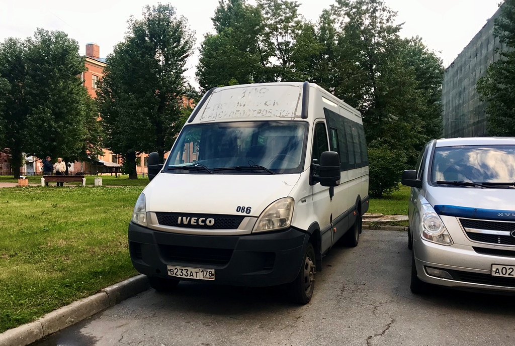 Санкт-Петербург, Нижегородец-2227UT (IVECO Daily) № 4015