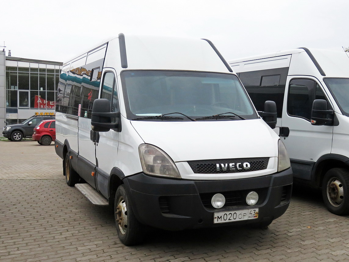 Кировская область, Нижегородец-2227UT (IVECO Daily) № М 020 ОР 43