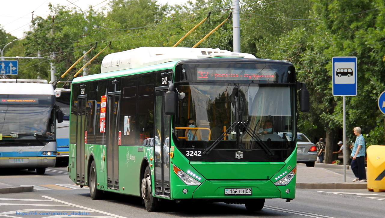 Алматы, Zhong Tong LCK6125HGAN № 3242