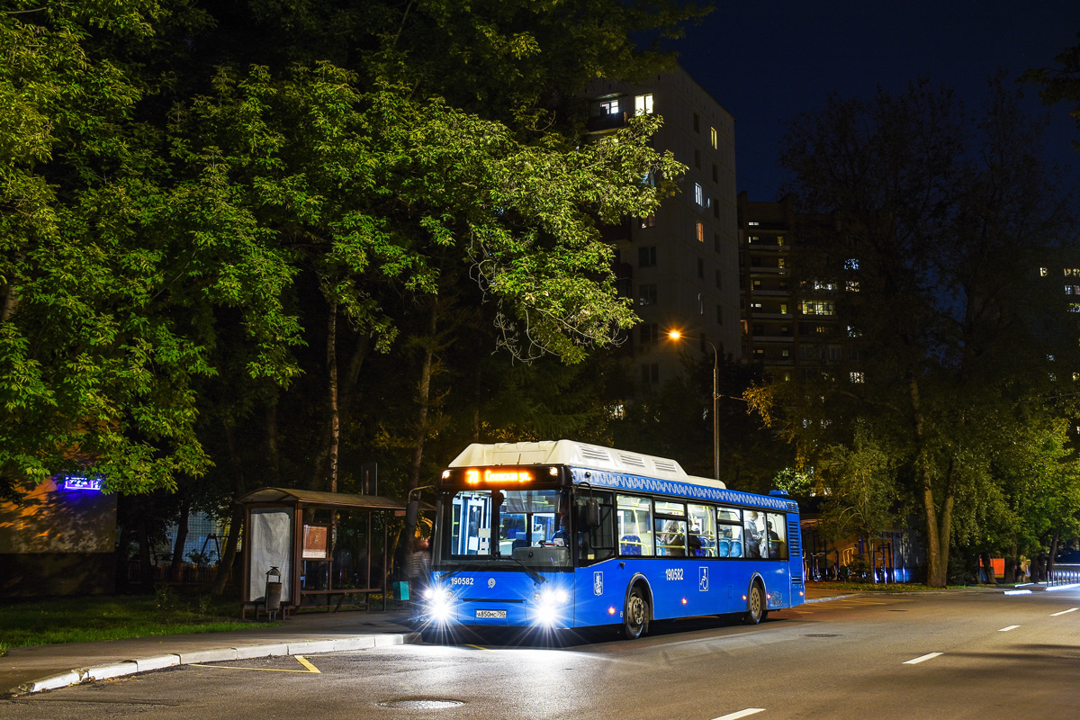 Moscow, LiAZ-5292.67 (CNG) # 190582