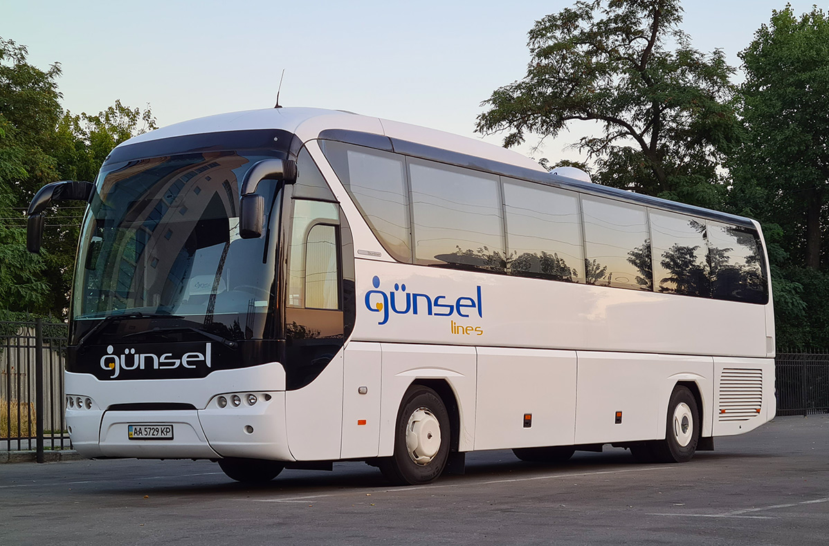 Киев, Neoplan P21 N2216SHD Tourliner SHD № AA 5729 KP