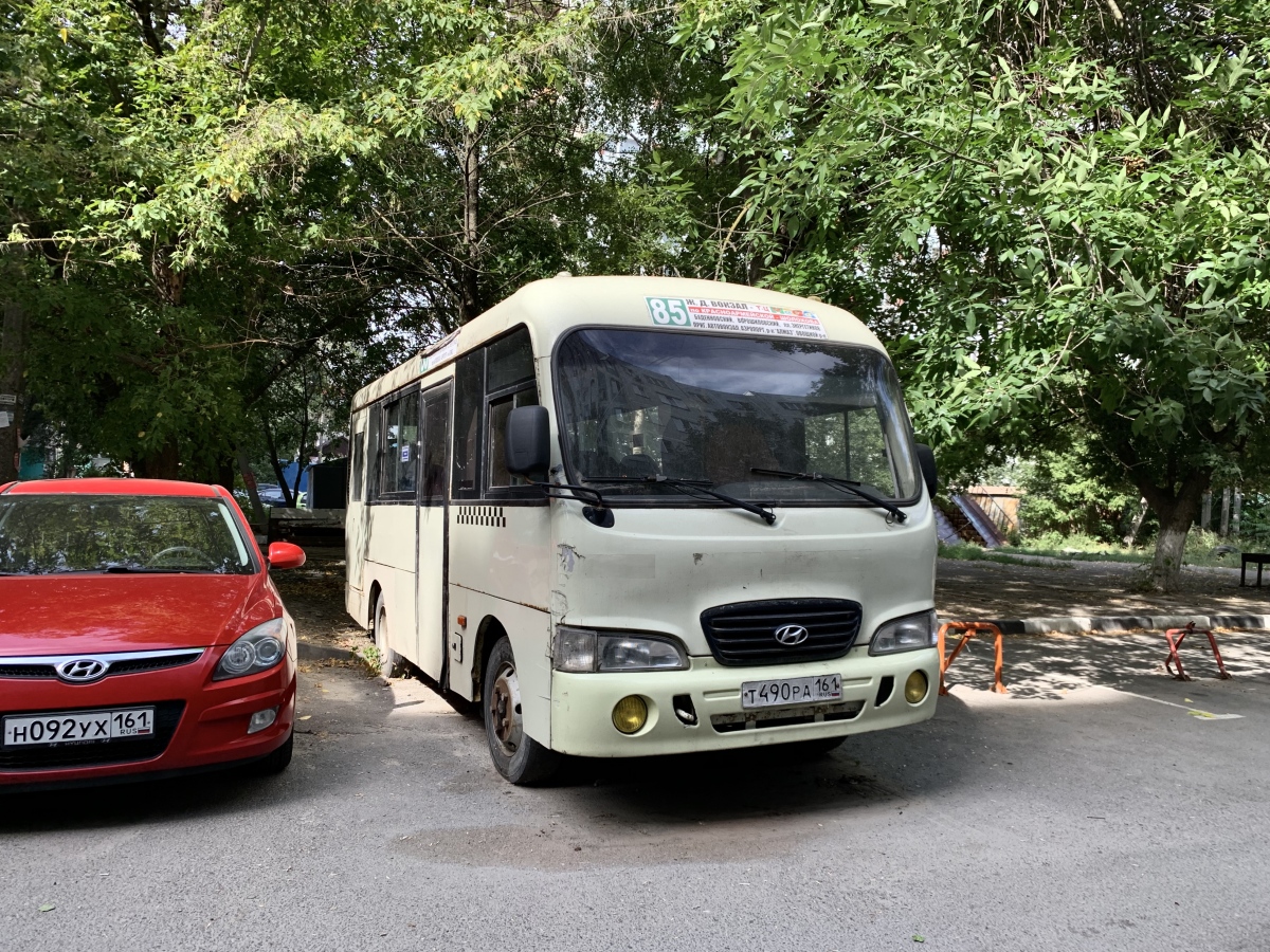 Ростовская область, Hyundai County SWB C08 (РЗГА) № Т 490 РА 161