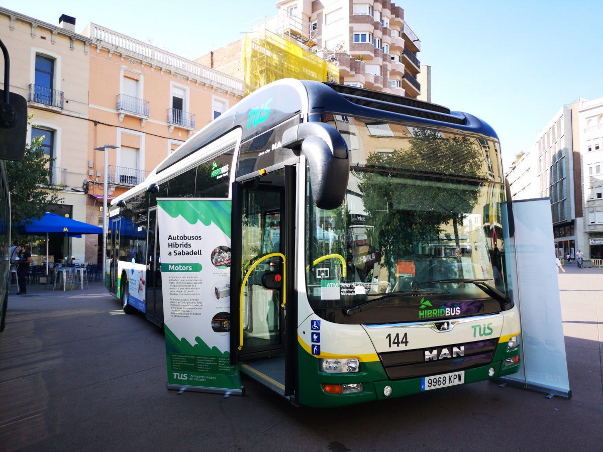 Spanien, MAN A37 Lion's City Hybrid NL253 Nr. 144