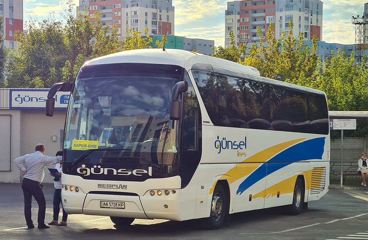 Киев, Neoplan P21 N2216SHD Tourliner SHD № AA 5728 KP