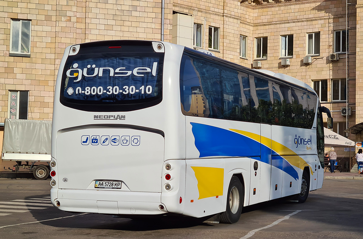 Киев, Neoplan P21 N2216SHD Tourliner SHD № AA 5728 KP