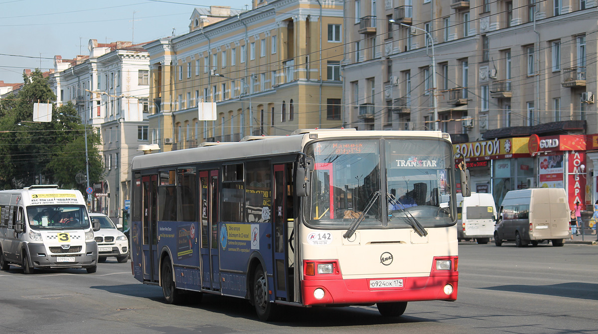 Челябинская область, ЛиАЗ-5256.53 № 142