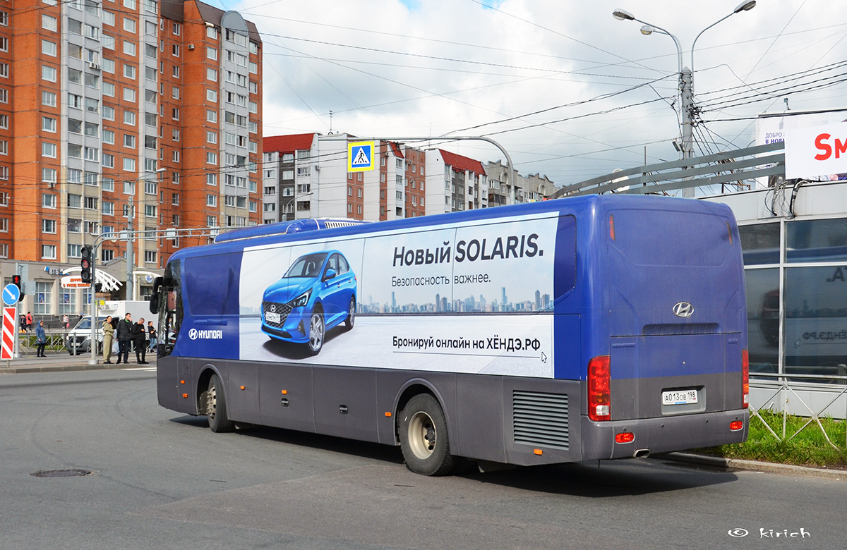 Szentpétervár, Hyundai Universe Xpress Noble sz.: А 013 ОВ 198