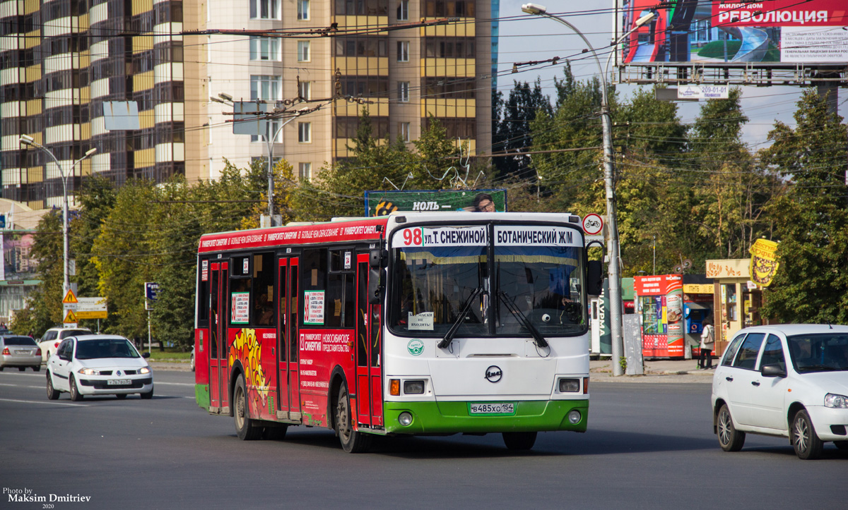 Новосибирская область, ЛиАЗ-5256.36 № В 485 ХО 154