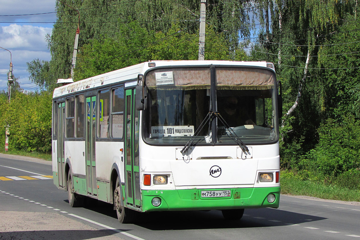 Nizhegorodskaya region, LiAZ-5256.46 № М 758 УУ 152