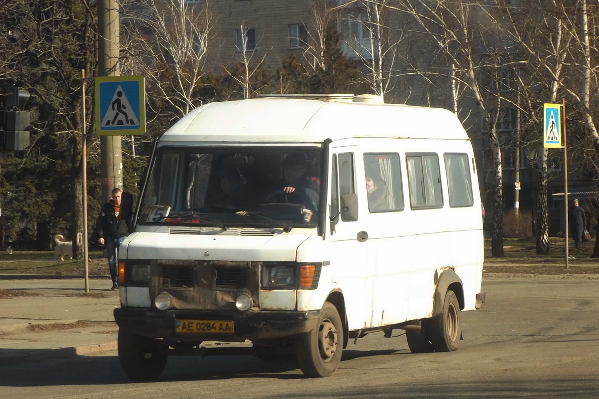 Dnepropetrovsk region, Mercedes-Benz T1 410D # AE 0284 AA