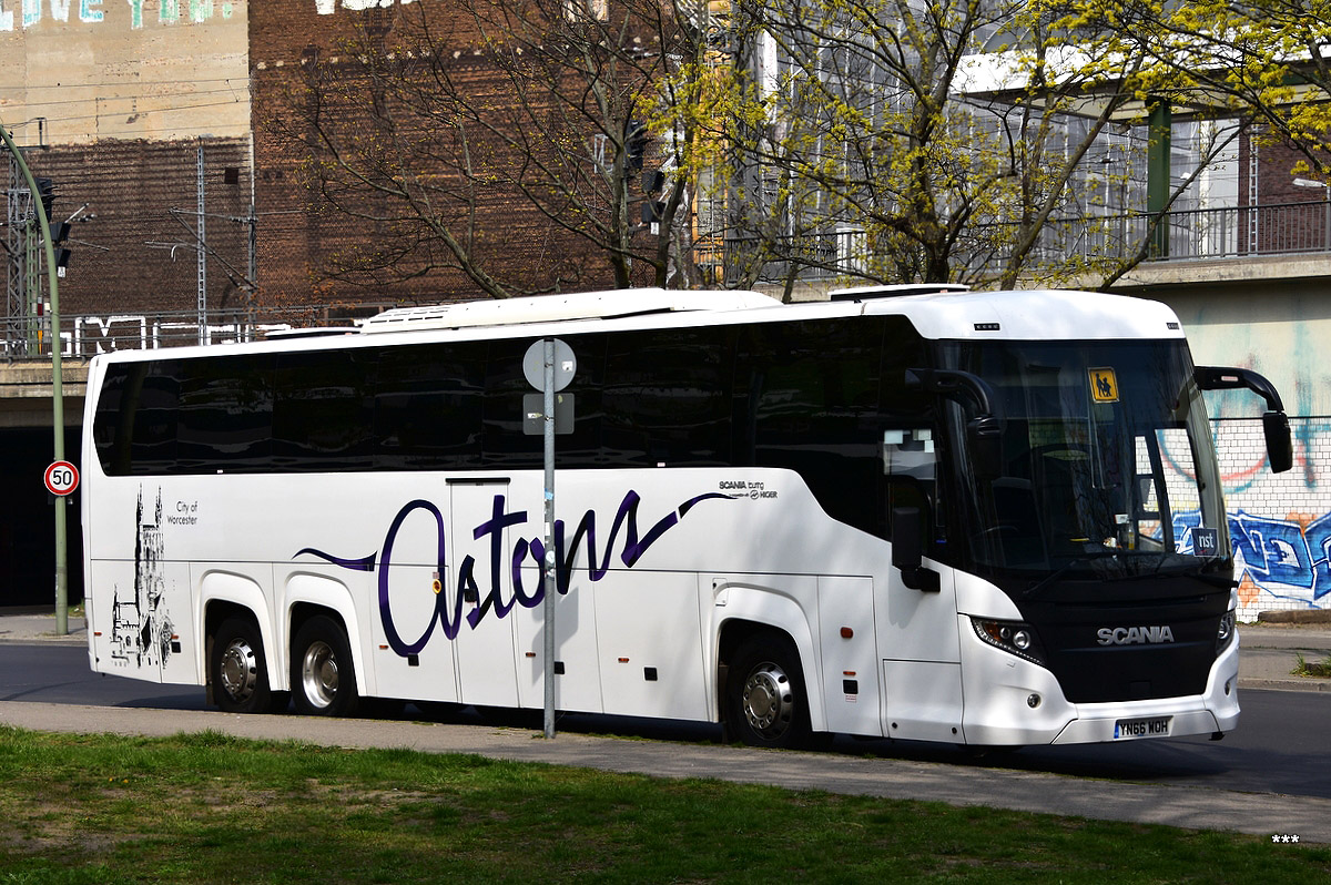 Великобритания, Scania Touring HD 13.7 № YN66 WOH