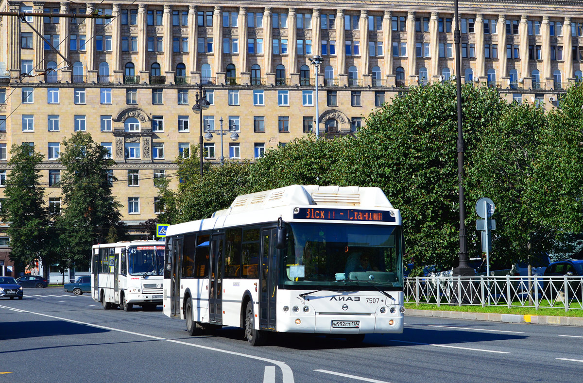 Санкт-Петербург, ЛиАЗ-5292.71 № 7507