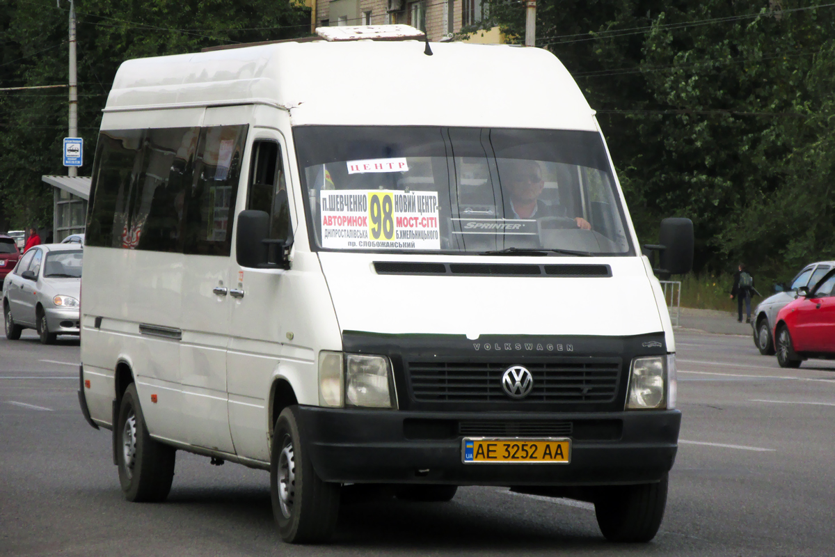 Днепропетровская область, Volkswagen LT35 № AE 3252 AA