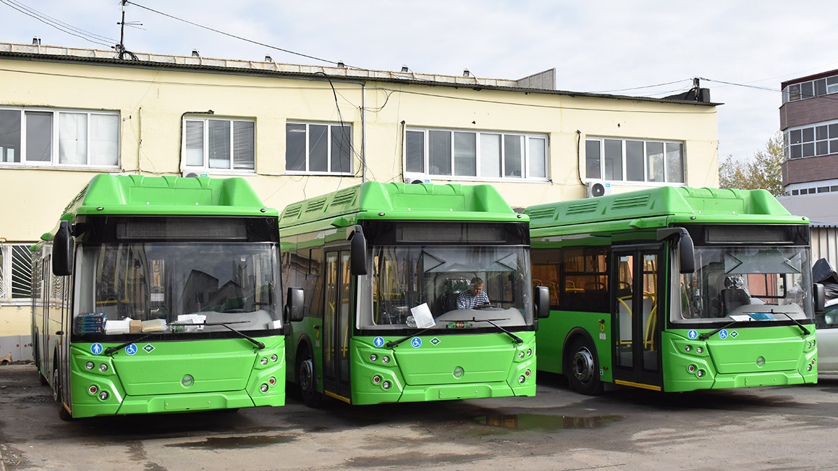 Tumen region, LiAZ-5292.67 (CNG) # 402; Tumen region — New bus