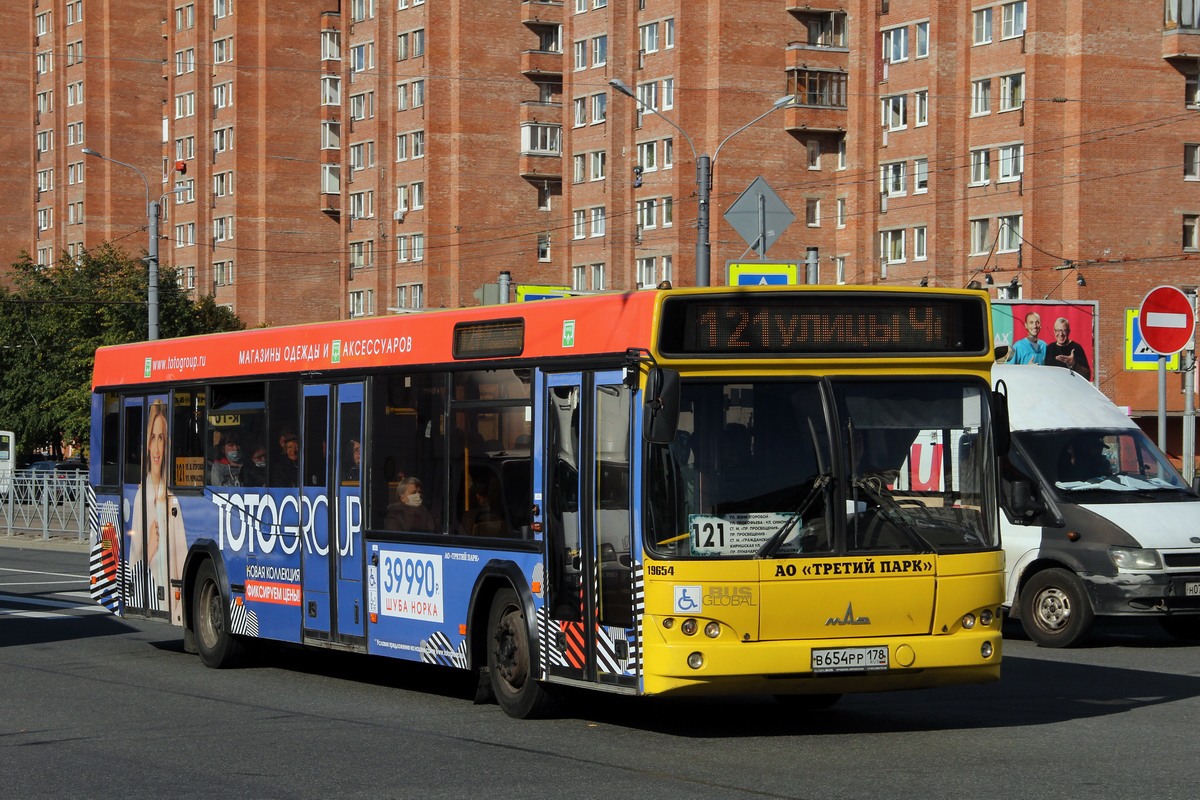 Санкт-Петербург, МАЗ-103.485 № В 654 РР 178