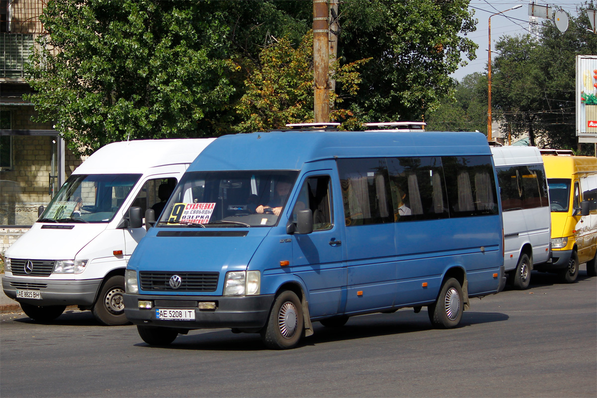 Днепропетровская область, Volkswagen LT35 № AE 5208 IT