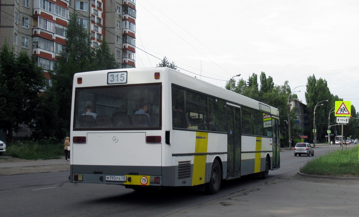 Липецкая область, Mercedes-Benz O405 № М 190 РВ 48