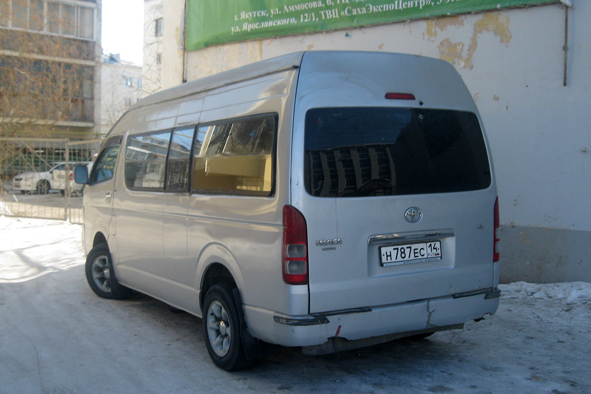 Саха (Якутия), Toyota HiAce TRH223L № Н 787 ЕС 14