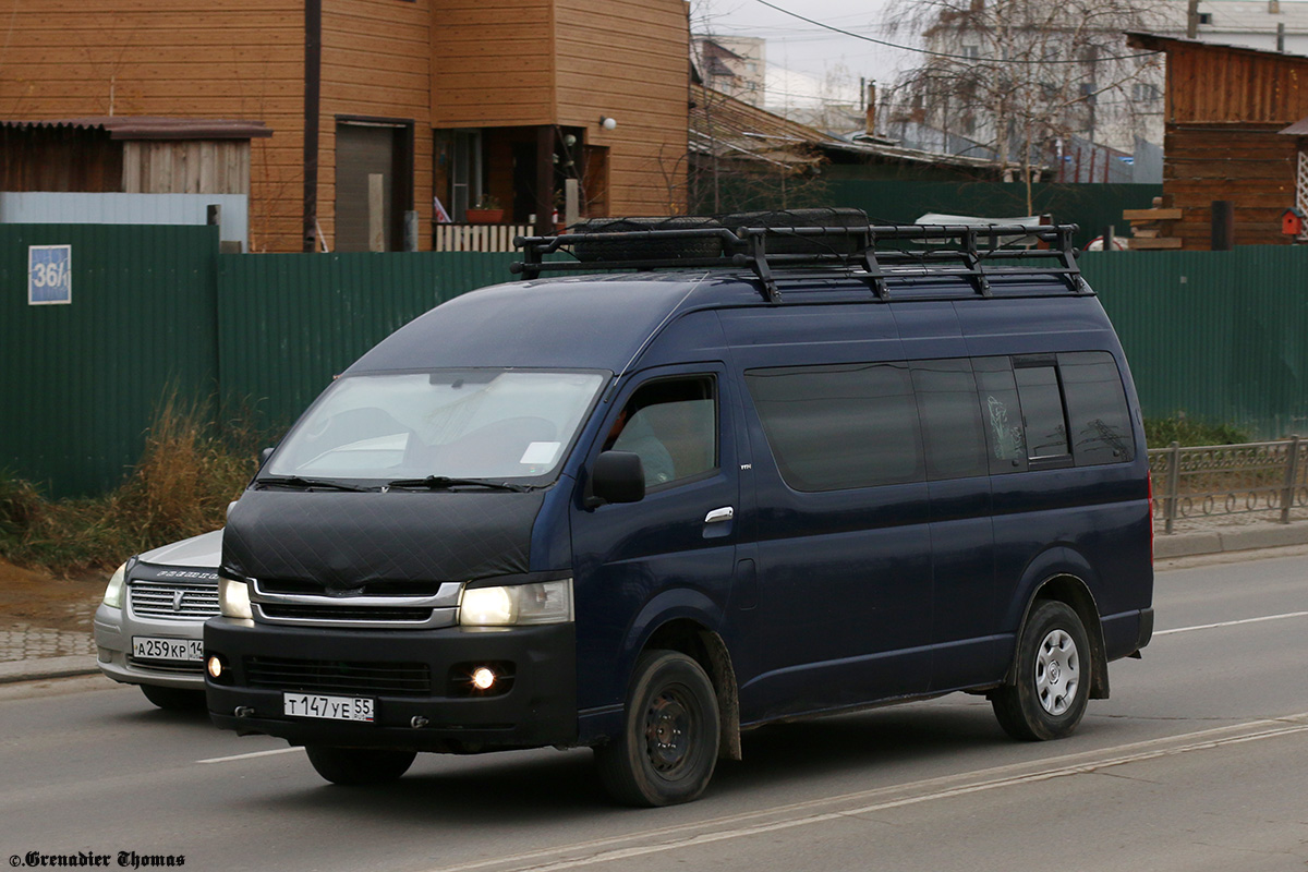 Sakha (Yakutia), Toyota HiAce TRH223L # Т 147 УЕ 55