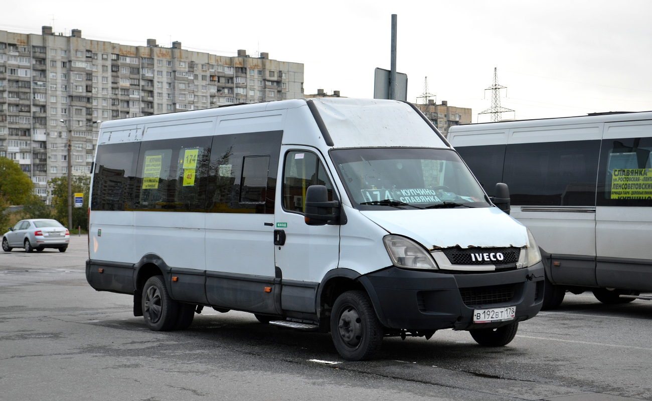 Sanktpēterburga, Nizhegorodets-2227UU (IVECO Daily) № В 192 ВТ 178