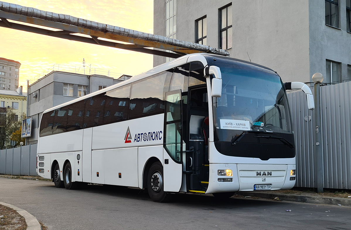 Киев, MAN R08 Lion's Coach L RHC444 L № 758